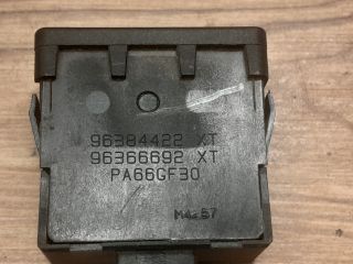 bontott CITROËN C3 Fényszórómagasság Állító Kapcsoló