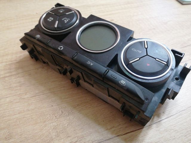 bontott CITROËN C3 Fűtéskapcsoló (digit klímás)