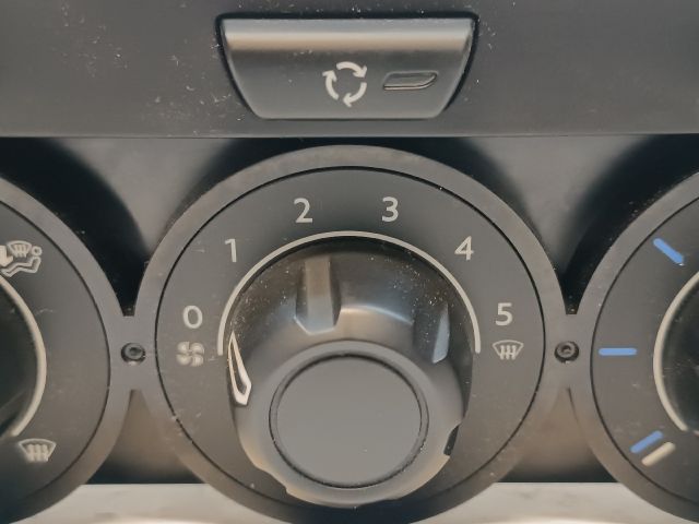 bontott CITROËN C3 Fűtéskapcsoló (manuális klímás)