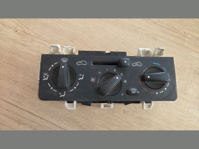 bontott CITROËN C3 Fűtéskapcsoló (Nem klímás)