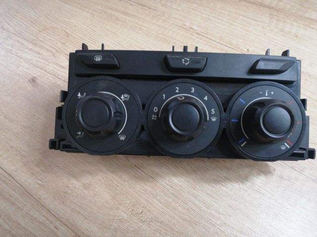 bontott CITROËN C3 Fűtéskapcsoló (Nem klímás)