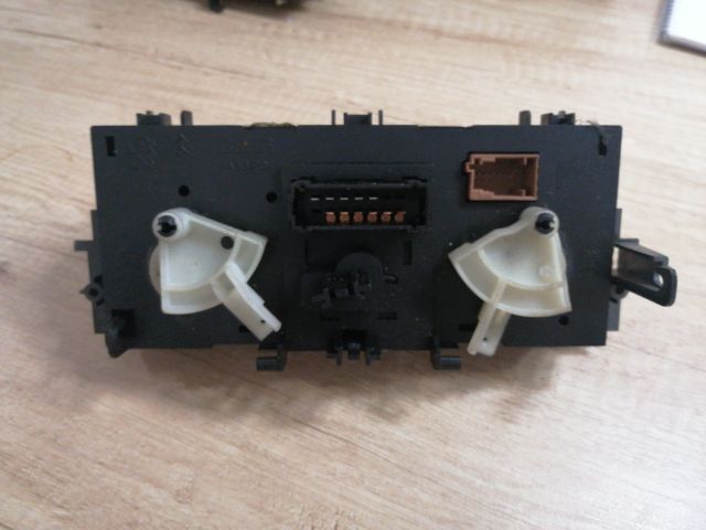 bontott CITROËN C3 Fűtéskapcsoló (Nem klímás)