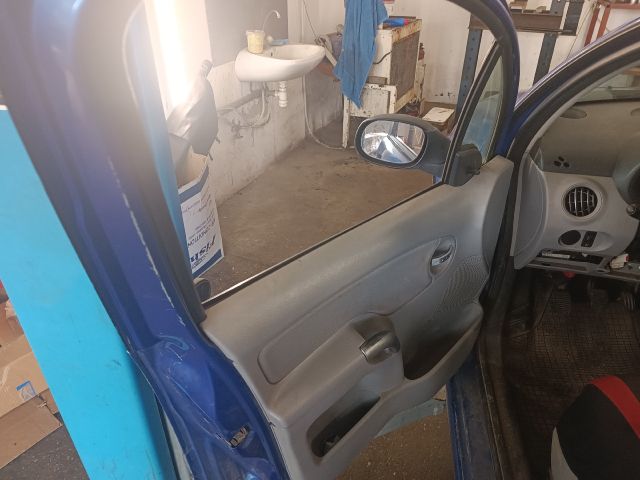 bontott CITROËN C3 Hátsó középső Biztonsági Öv Csat