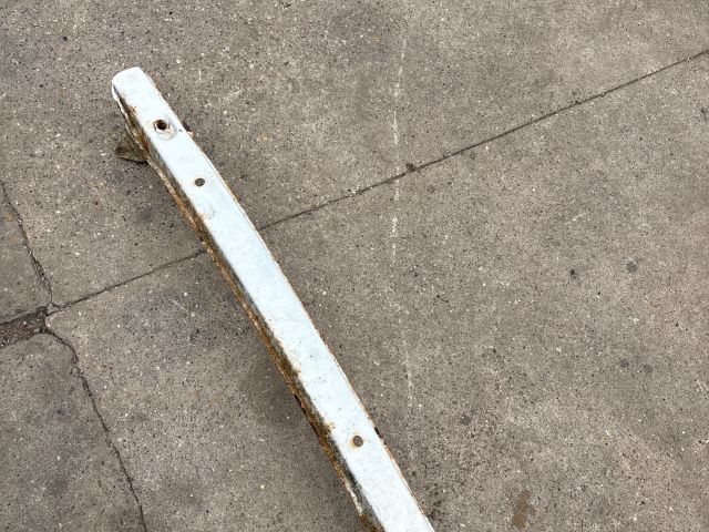 bontott CITROËN C3 Hátsó Lökhárító Merevítő (Fém)