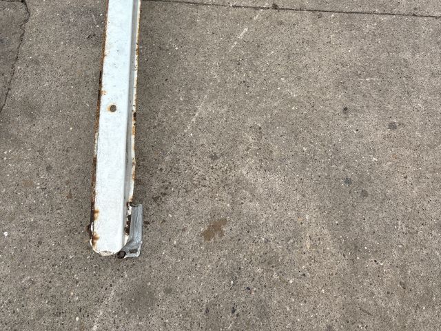 bontott CITROËN C3 Hátsó Lökhárító Merevítő (Fém)