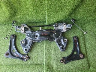 bontott CITROËN C3 III Első Bölcső