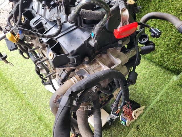 bontott CITROËN C3 III Komplett Motor (Segédberendezésekkel)