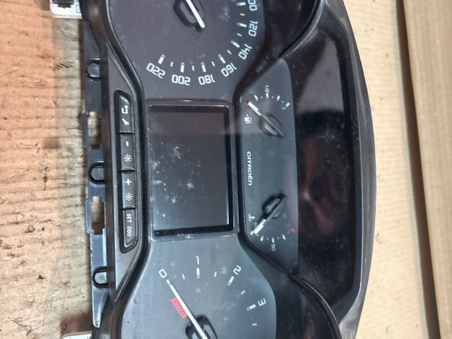 bontott CITROËN C3 III Kilométeróra