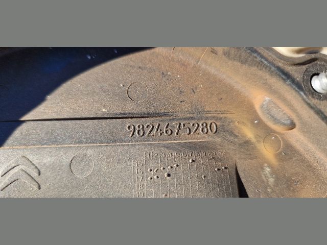 bontott CITROËN C3 III Felső Vezérlés Burkolat