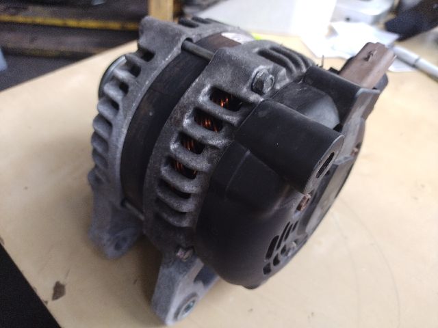 bontott CITROËN C3 III Generátor