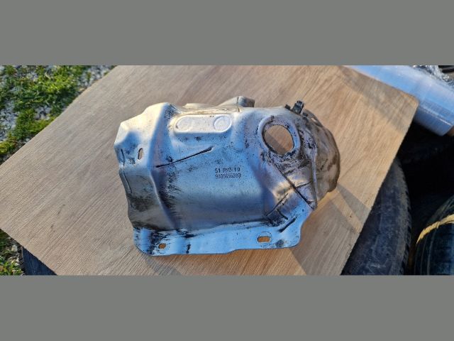 bontott CITROËN C3 III Katalizátor Hővédő Lemez