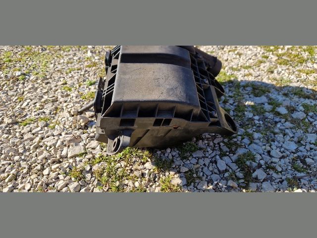 bontott CITROËN C3 III Légszűrő Ház