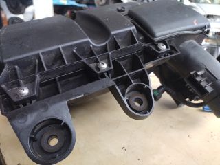 bontott CITROËN C3 III Légszűrő Ház