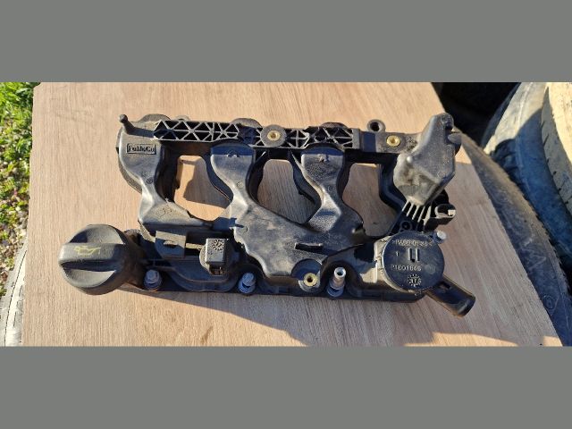 bontott CITROËN C3 III Szelepfedél