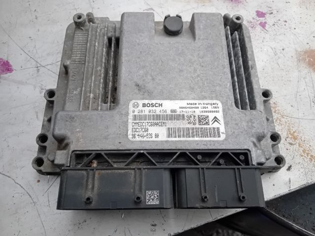 bontott CITROËN C3 III Motorvezérlő