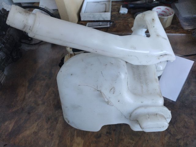 bontott CITROËN C3 III Ablakmosó Tartály