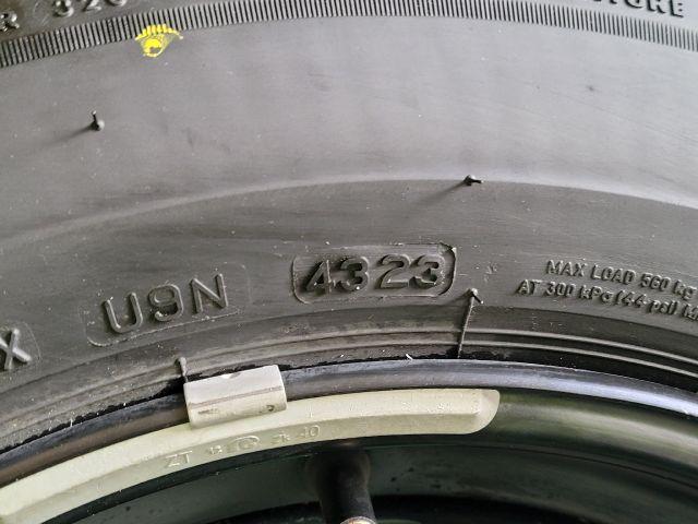 bontott CITROËN C3 III Acélfelni Gumival (1 db)