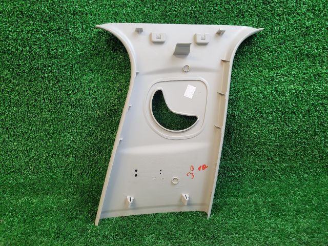 bontott CITROËN C3 III Bal B Oszlop Burkolat