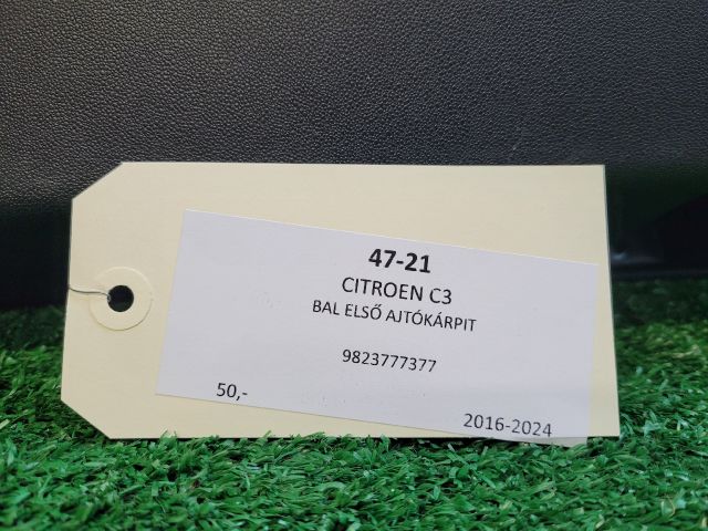 bontott CITROËN C3 III Bal első Ajtó Kárpit