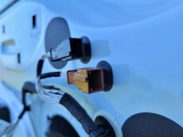 bontott CITROËN C3 III Bal első Ajtó (Részeivel)