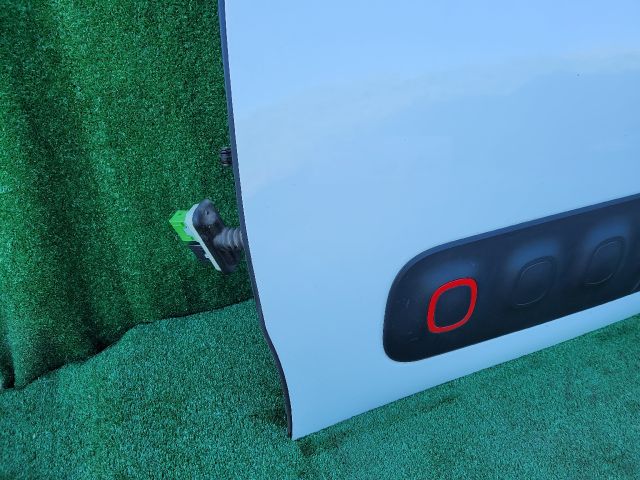 bontott CITROËN C3 III Bal első Ajtó (Részeivel)