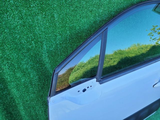 bontott CITROËN C3 III Bal első Ajtó (Részeivel)