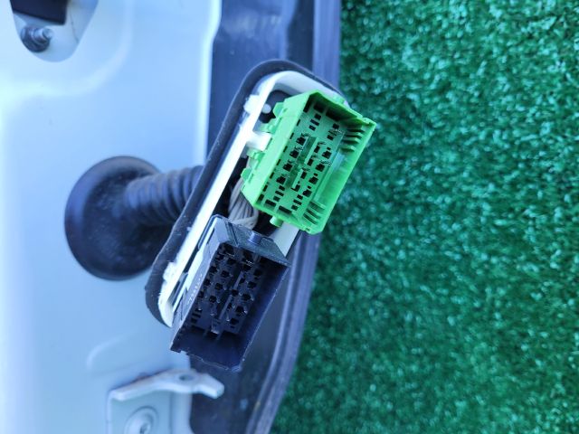 bontott CITROËN C3 III Bal első Ajtó (Részeivel)