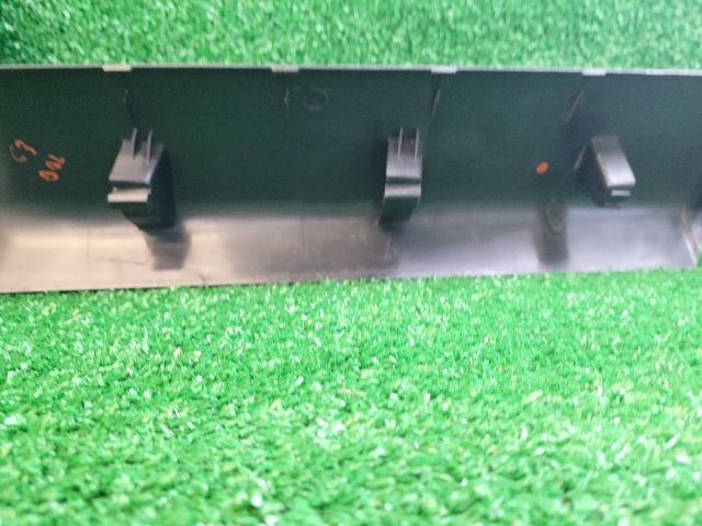 bontott CITROËN C3 III Bal első Belső Küszöb Burkolat