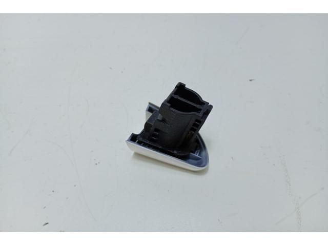 bontott CITROËN C3 III Bal első Kilincs Burkolat