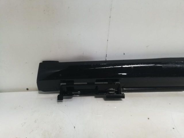 bontott CITROËN C3 III Bal első Küszöb Díszléc