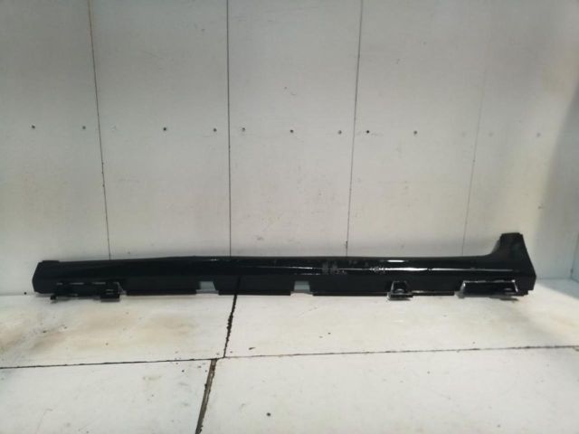 bontott CITROËN C3 III Bal első Küszöb Díszléc