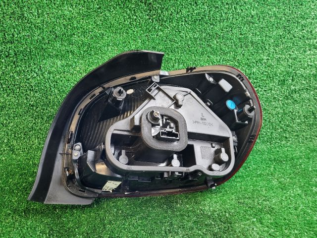 bontott CITROËN C3 III Bal Külső Hátsó Lámpa