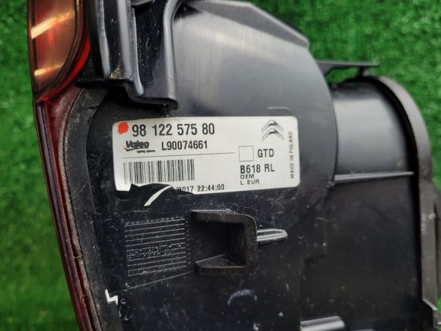 bontott CITROËN C3 III Bal Külső Hátsó Lámpa