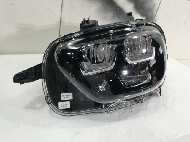 bontott CITROËN C3 III Bal Ledes Fényszóró