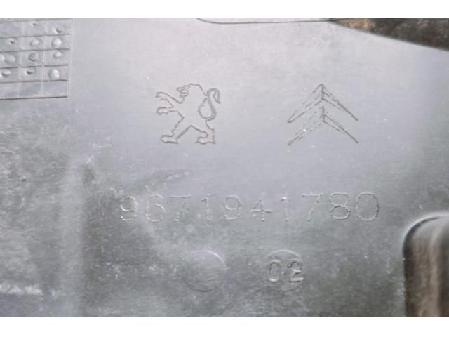 bontott CITROËN C3 III Biztosítéktábla Fedél