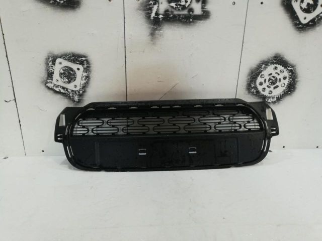 bontott CITROËN C3 III Első Lökhárító Alsó Középső Díszrács