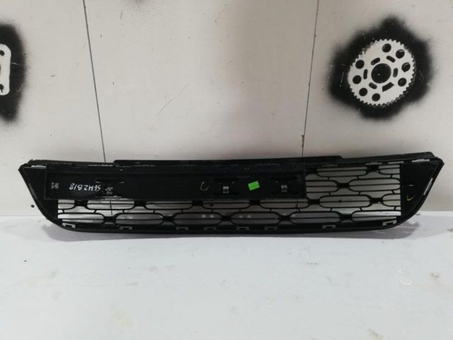 bontott CITROËN C3 III Első Lökhárító Alsó Középső Díszrács