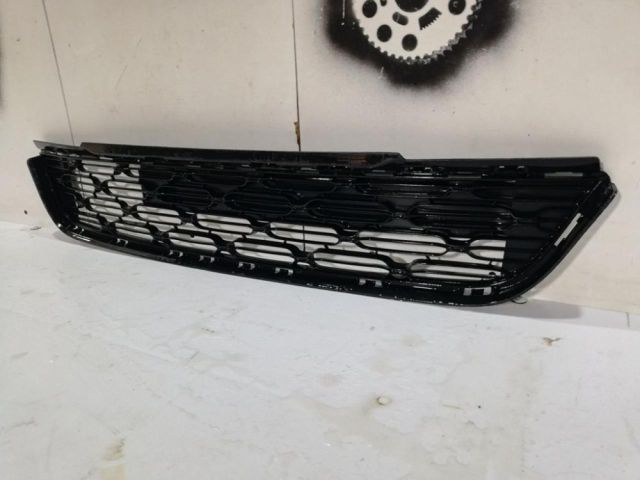 bontott CITROËN C3 III Első Lökhárító Alsó Középső Díszrács