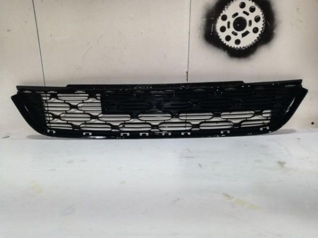 bontott CITROËN C3 III Első Lökhárító Alsó Középső Díszrács