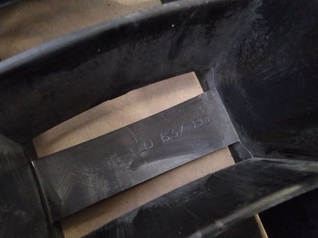 bontott CITROËN C3 III Első Lökhárító Merevítő (Fém)