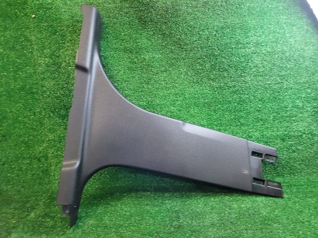 bontott CITROËN C3 III Jobb B Oszlop Burkolat