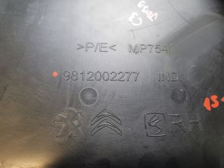 bontott CITROËN C3 III Jobb B Oszlop Burkolat