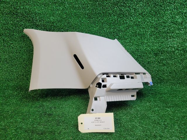 bontott CITROËN C3 III Jobb C Oszlop Burkolat