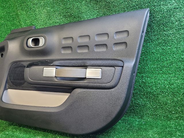 bontott CITROËN C3 III Jobb első Ajtó Kárpit