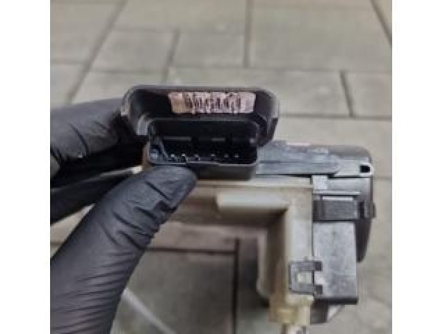 bontott CITROËN C3 III Jobb első Ajtózár