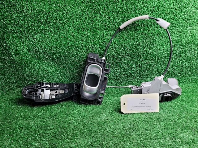 bontott CITROËN C3 III Jobb első Ajtózár