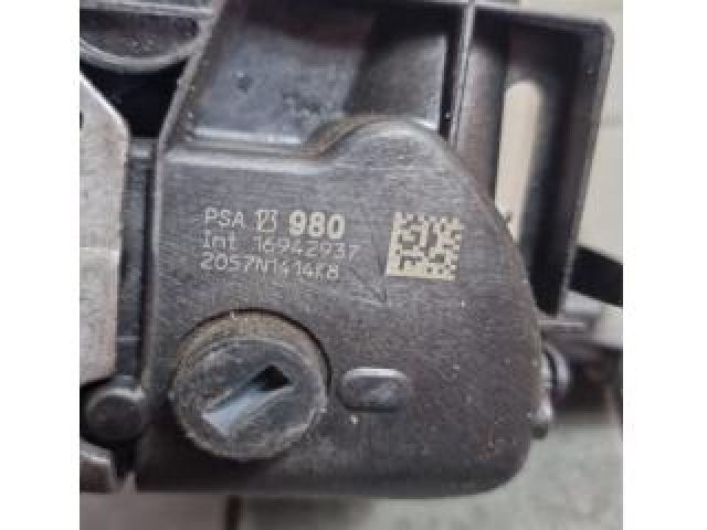 bontott CITROËN C3 III Jobb első Ajtózár