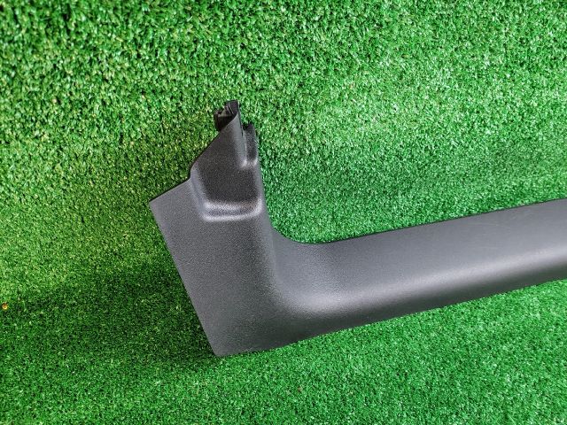 bontott CITROËN C3 III Jobb első Belső Küszöb Burkolat