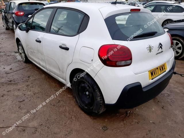 bontott CITROËN C3 III Jobb első Gumikéder