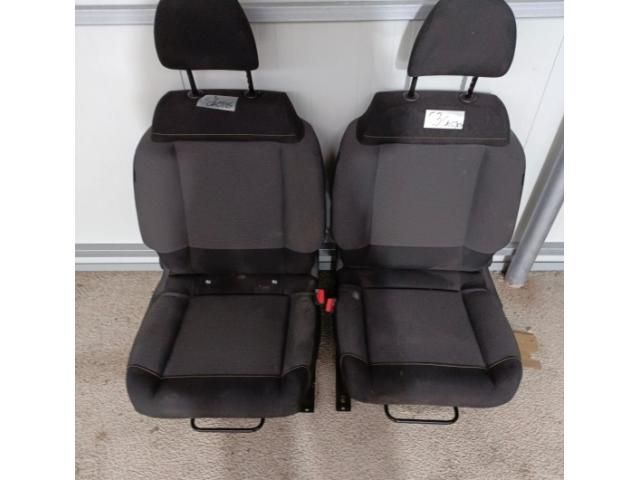 bontott CITROËN C3 III Jobb első Ülés